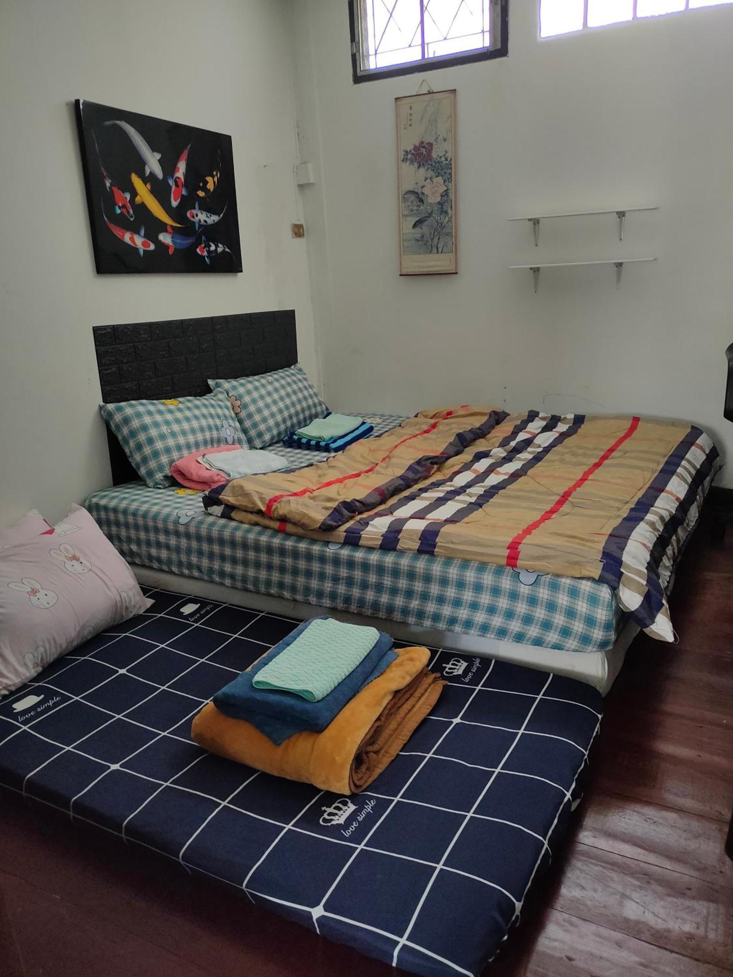 Sip N' Camp Hostel Bangkok Buitenkant foto