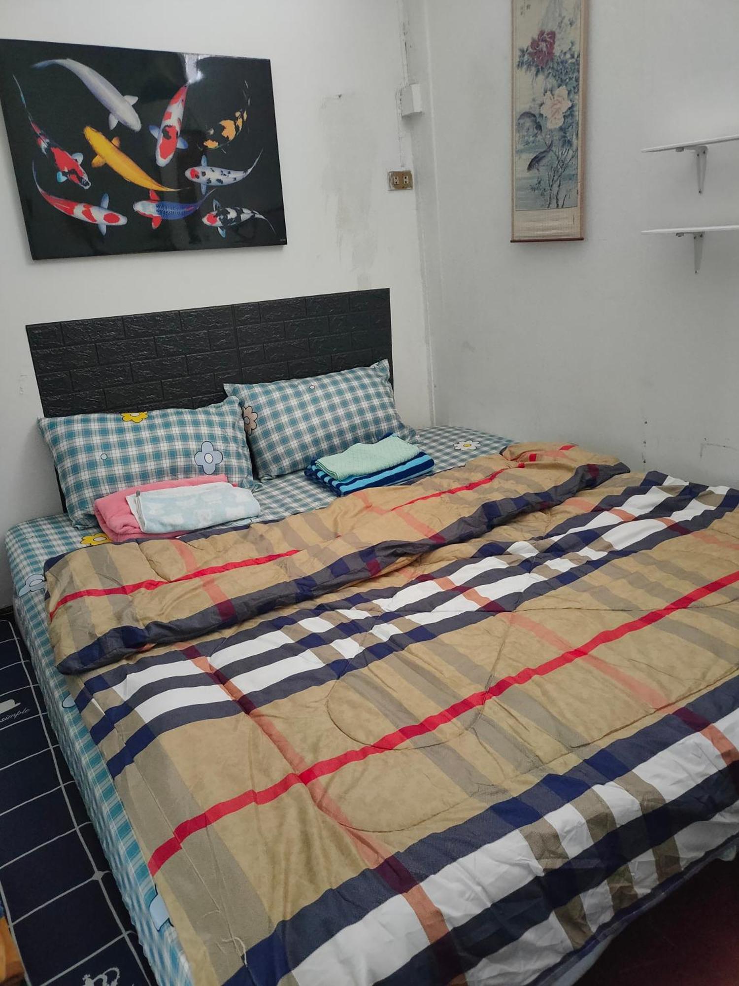 Sip N' Camp Hostel Bangkok Buitenkant foto